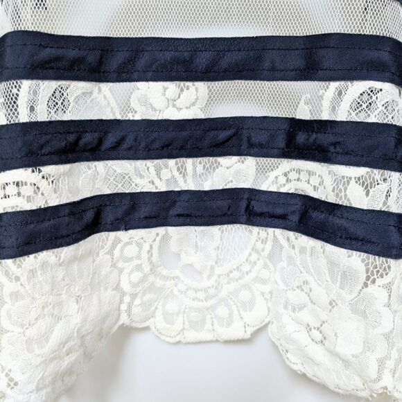 BCBGMAXAZRIA Lace Striped Boxy Sheer Blouse S - Picture 3 of 8